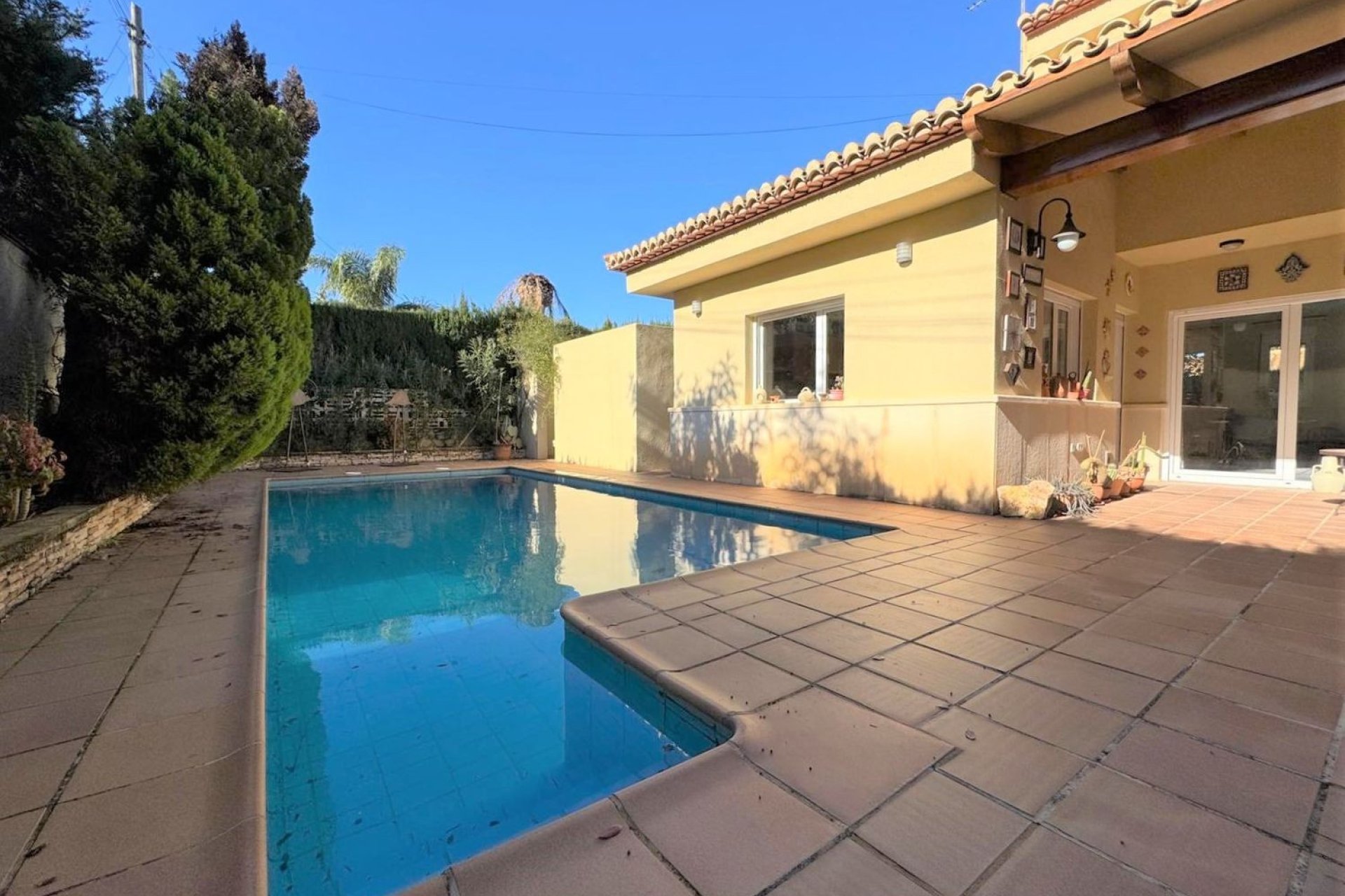 Resale - Villa - Denia