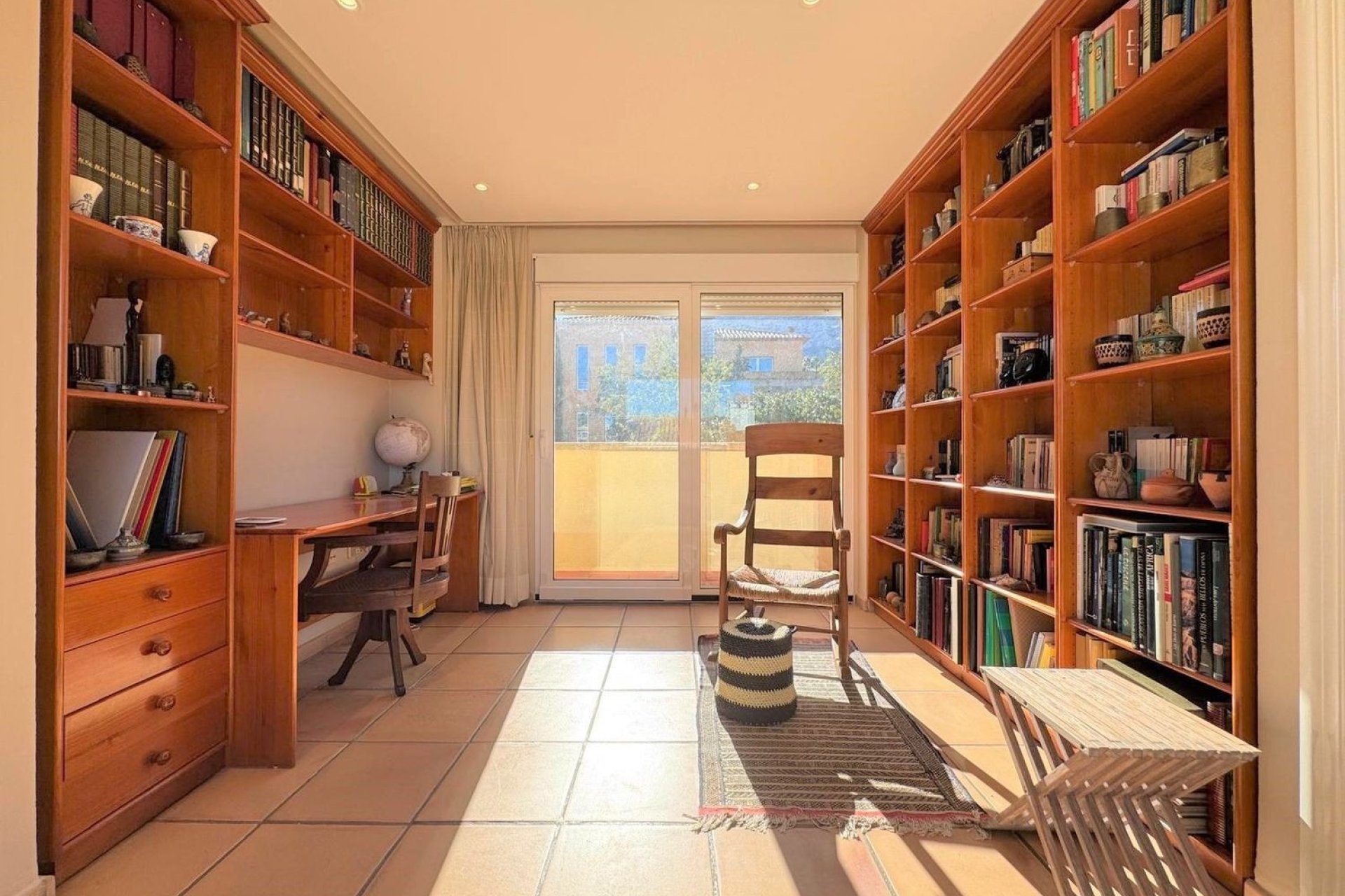 Resale - Villa - Denia