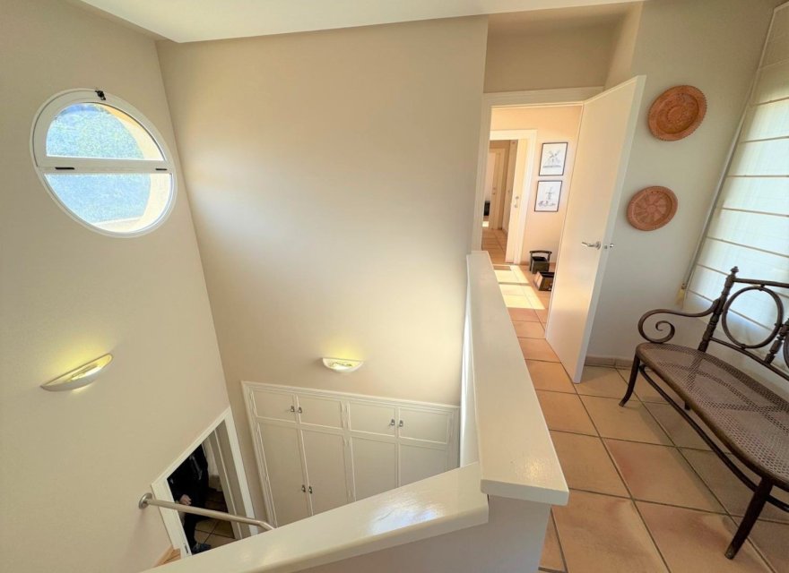 Resale - Villa - Denia