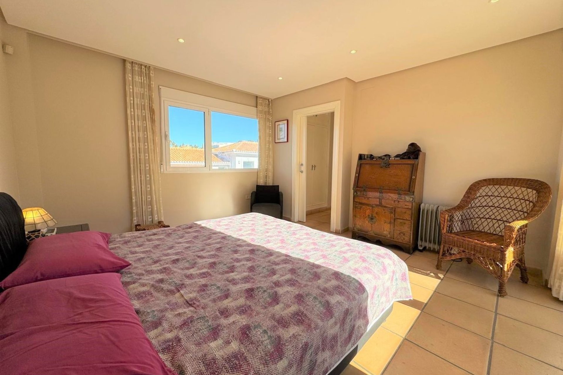 Resale - Villa - Denia