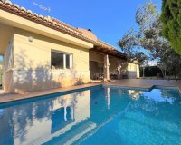 Resale - Villa - Denia