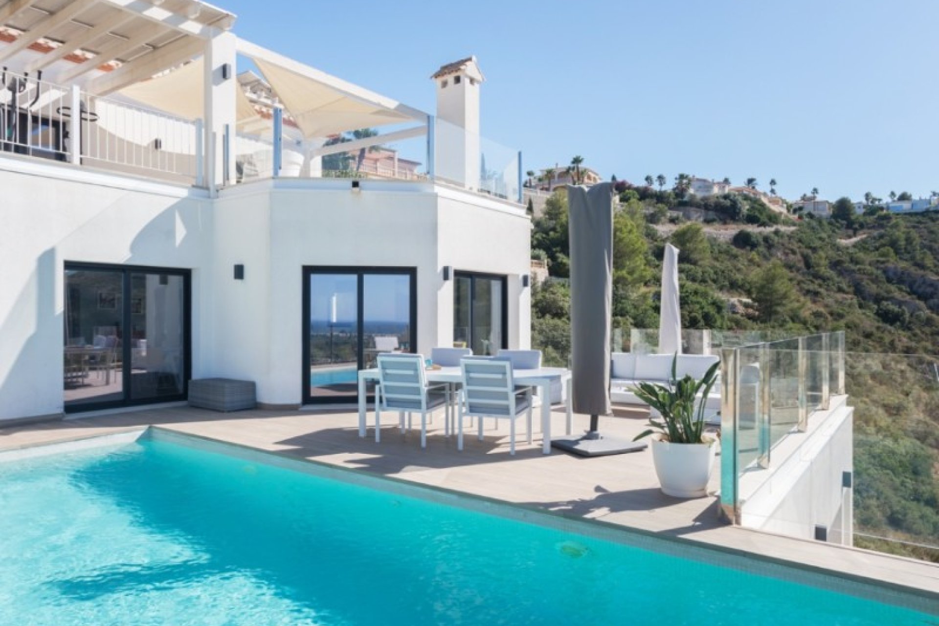 Resale - Villa - Denia