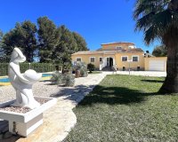 Resale - Villa - Denia