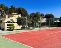 Resale - Villa - Denia