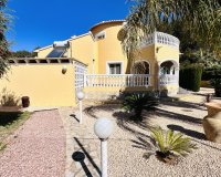 Resale - Villa - Denia