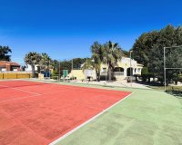 Resale - Villa - Denia