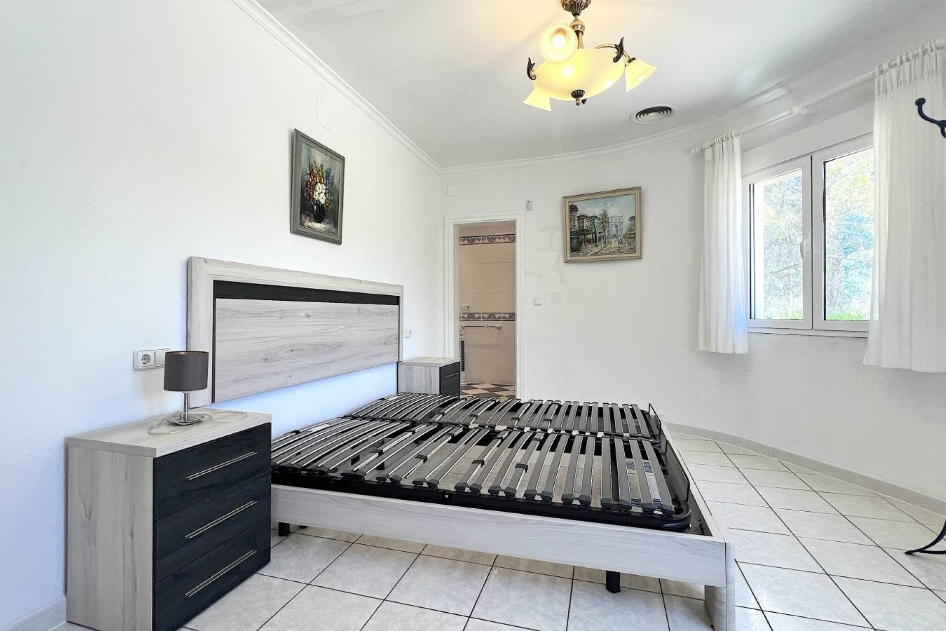 Resale - Villa - Denia