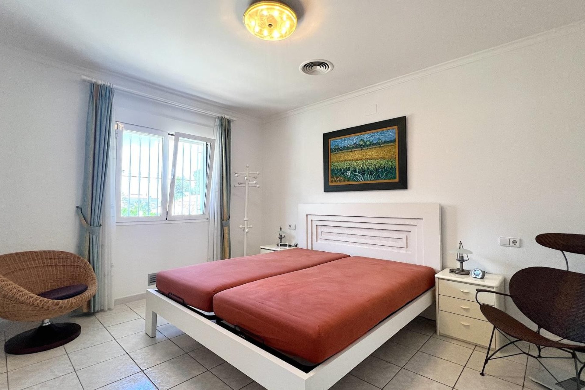 Resale - Villa - Denia