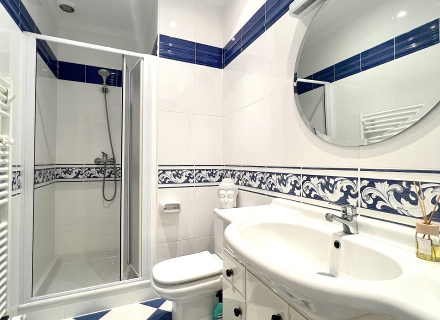 Resale - Villa - Denia