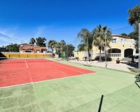 Resale - Villa - Denia
