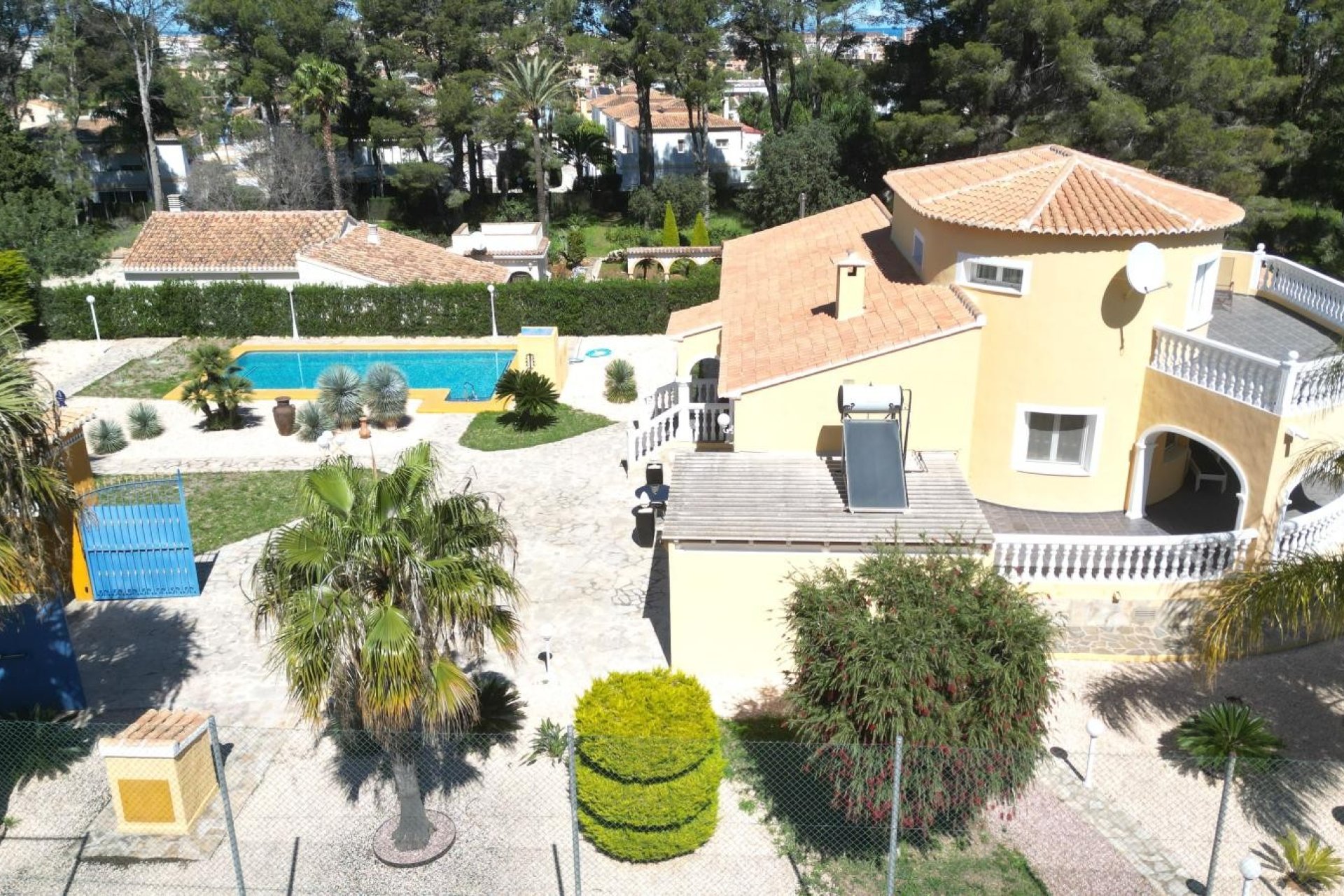 Resale - Villa - Denia