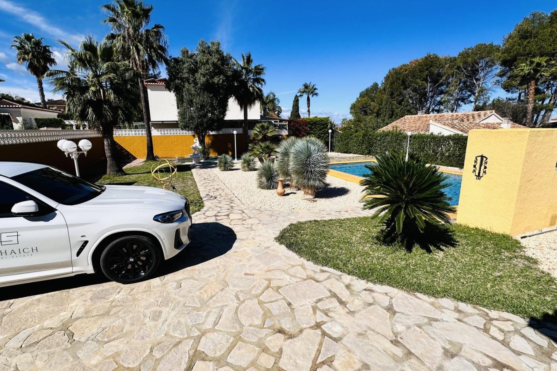 Resale - Villa - Denia