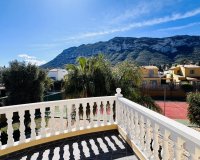 Resale - Villa - Denia