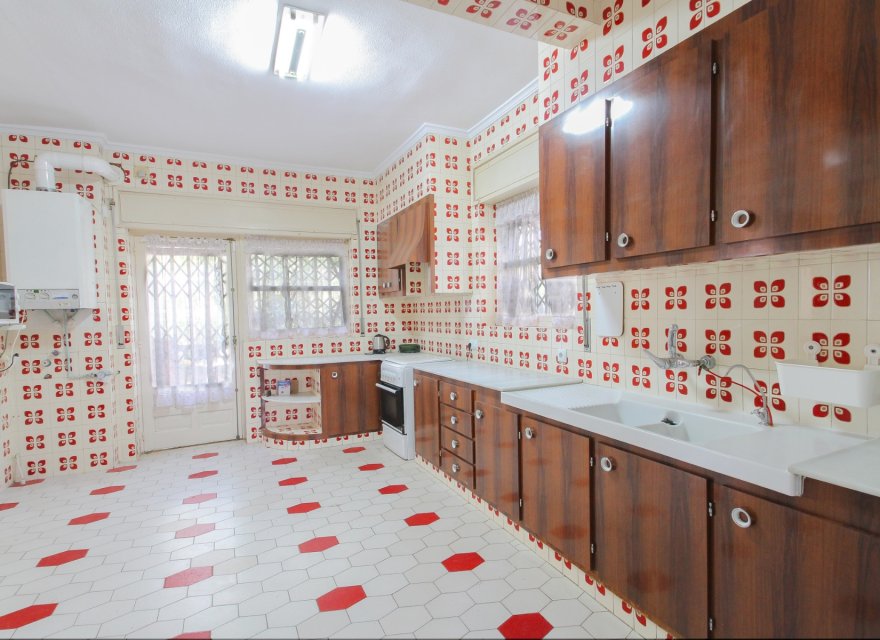 Resale - Villa - El Campello - Costa Blanca