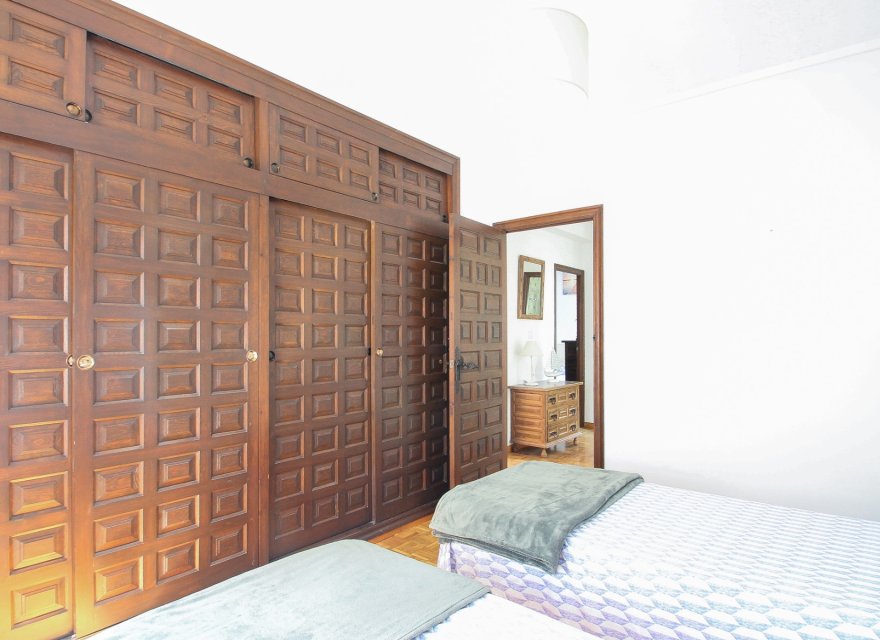 Resale - Villa - El Campello - Costa Blanca