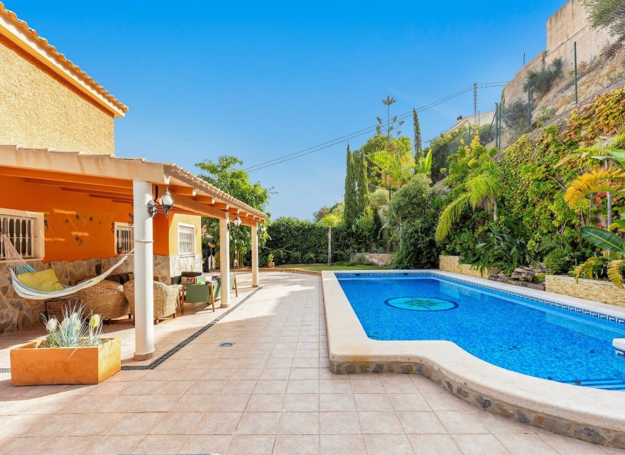 Resale - Villa - El Campello - Costa Blanca