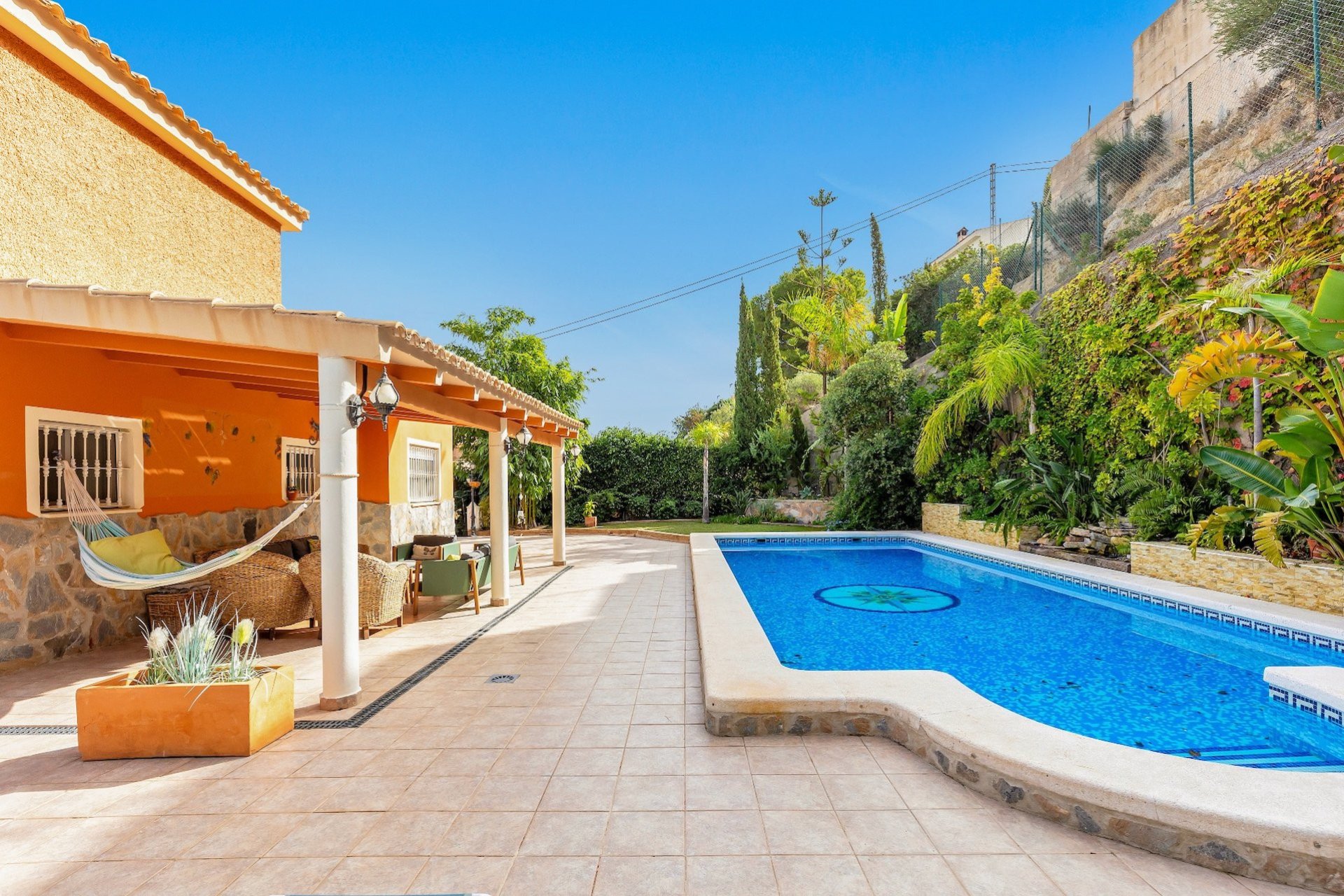 Resale - Villa - El Campello - Costa Blanca