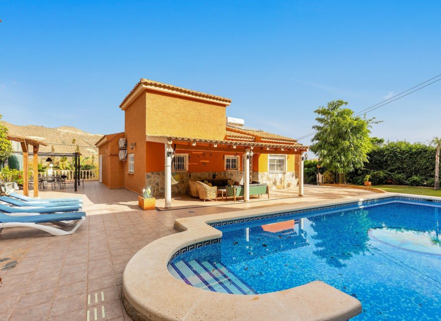 Resale - Villa - El Campello - Costa Blanca