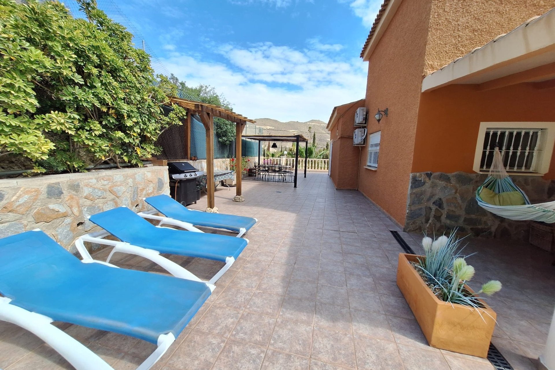 Resale - Villa - El Campello - Costa Blanca