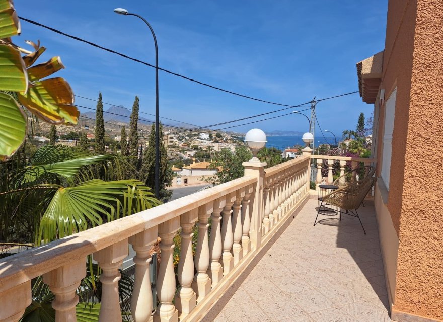 Resale - Villa - El Campello - Costa Blanca