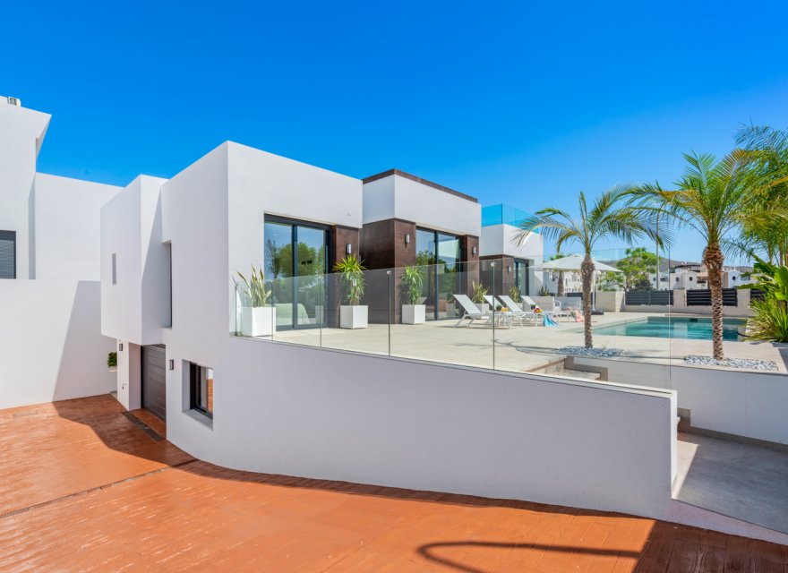 Resale - Villa - El Campello - El Amerador