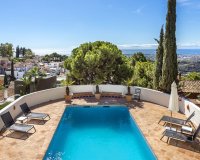 Resale - Villa - El Madroñal - Costa del Sol