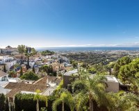 Resale - Villa - El Madroñal - Costa del Sol