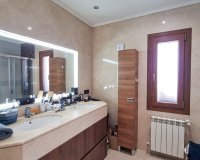 Resale - Villa - El Toro