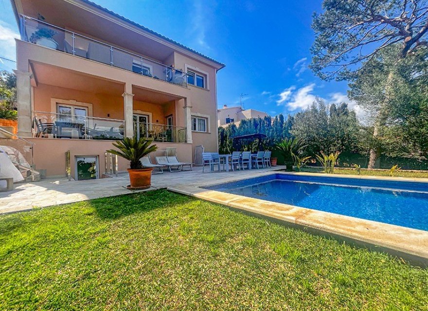 Resale - Villa - El Toro