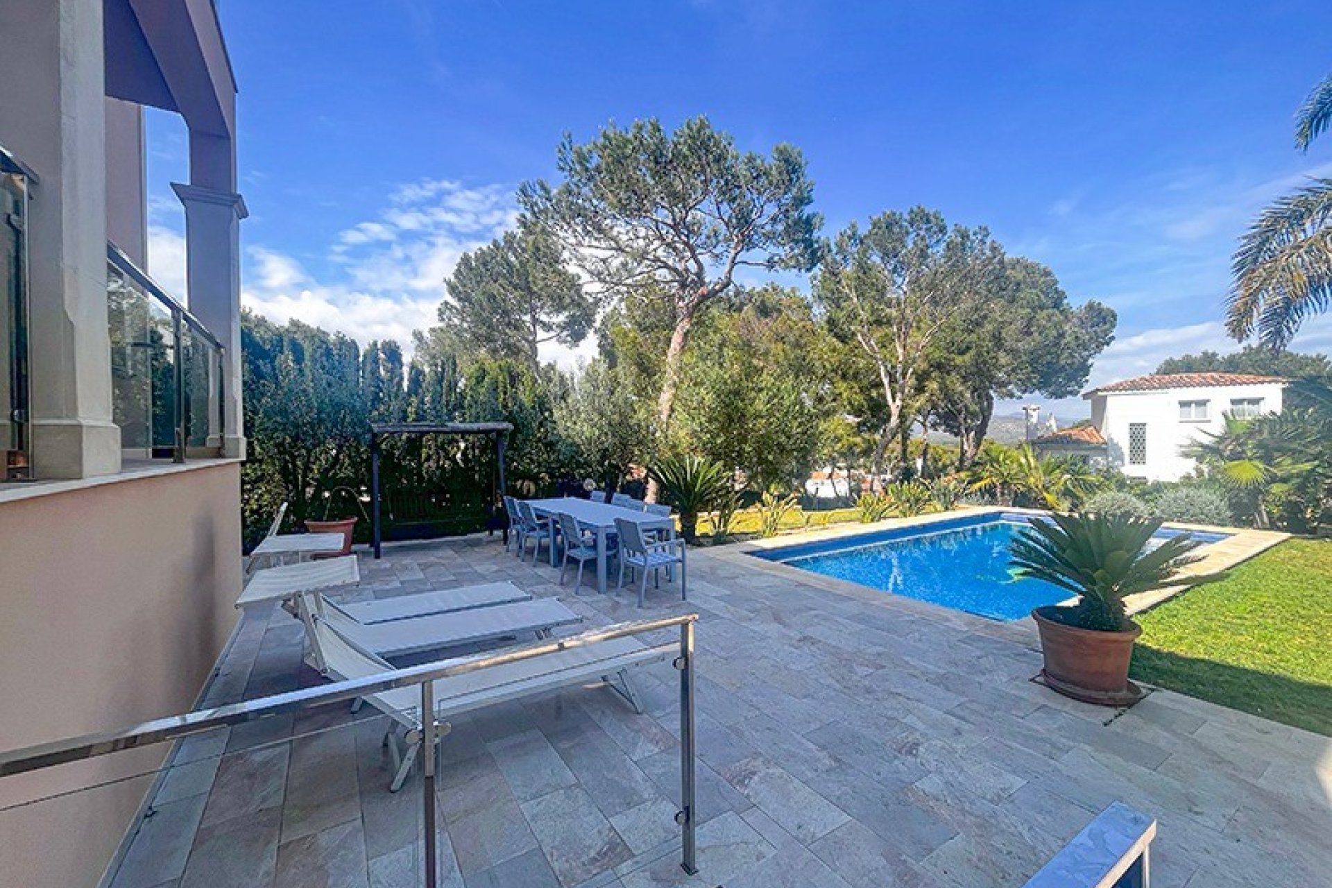 Resale - Villa - El Toro