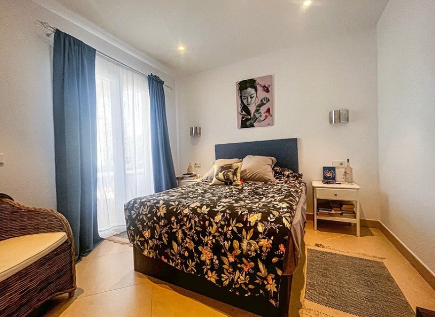 Resale - Villa - El Toro