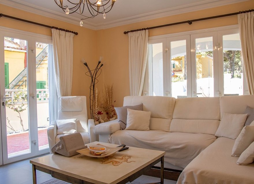 Resale - Villa - El Toro