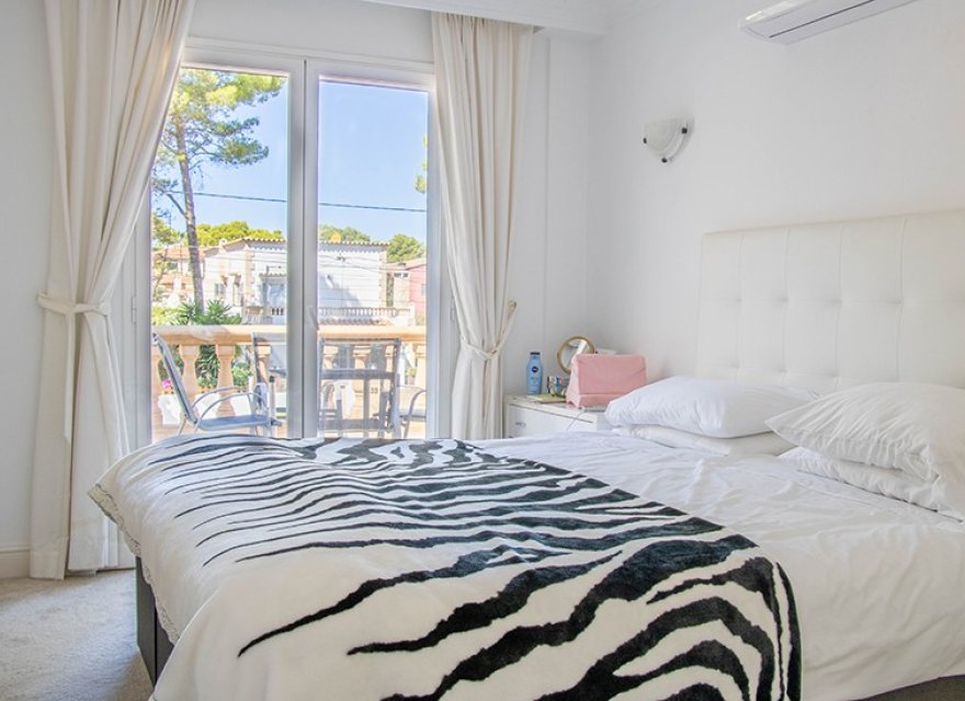 Resale - Villa - El Toro