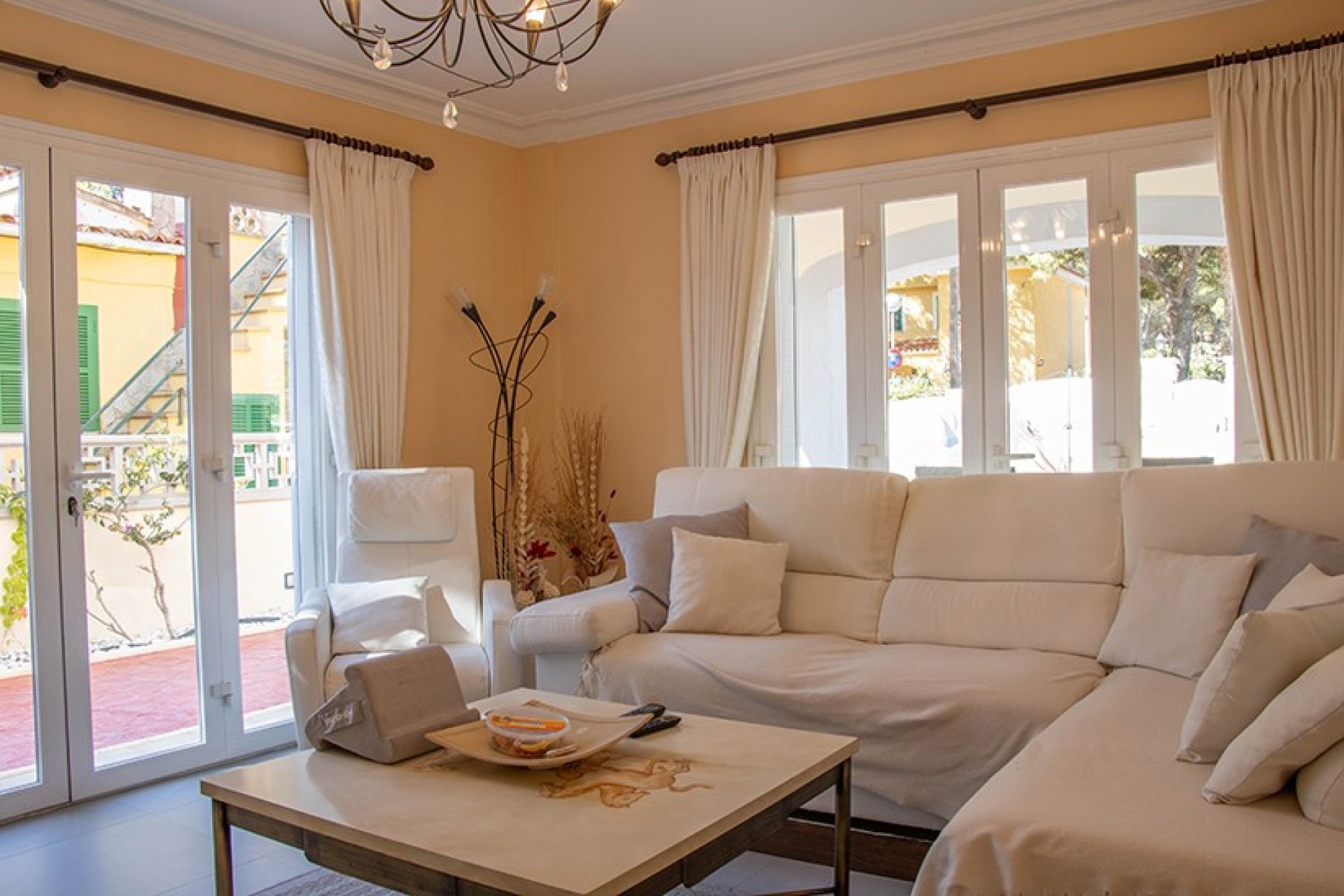 Resale - Villa - El Toro