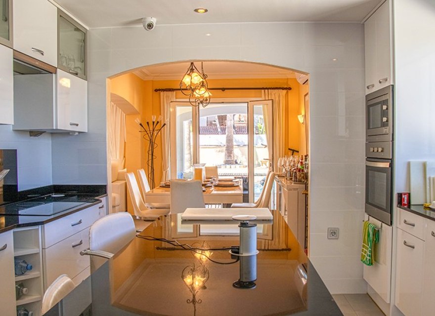 Resale - Villa - El Toro