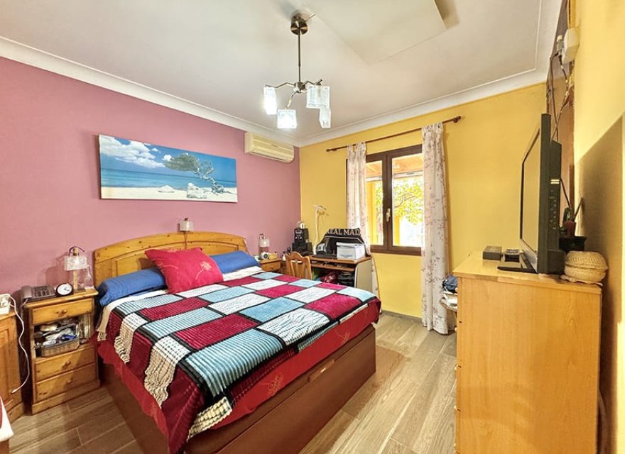 Resale - Villa - El Toro