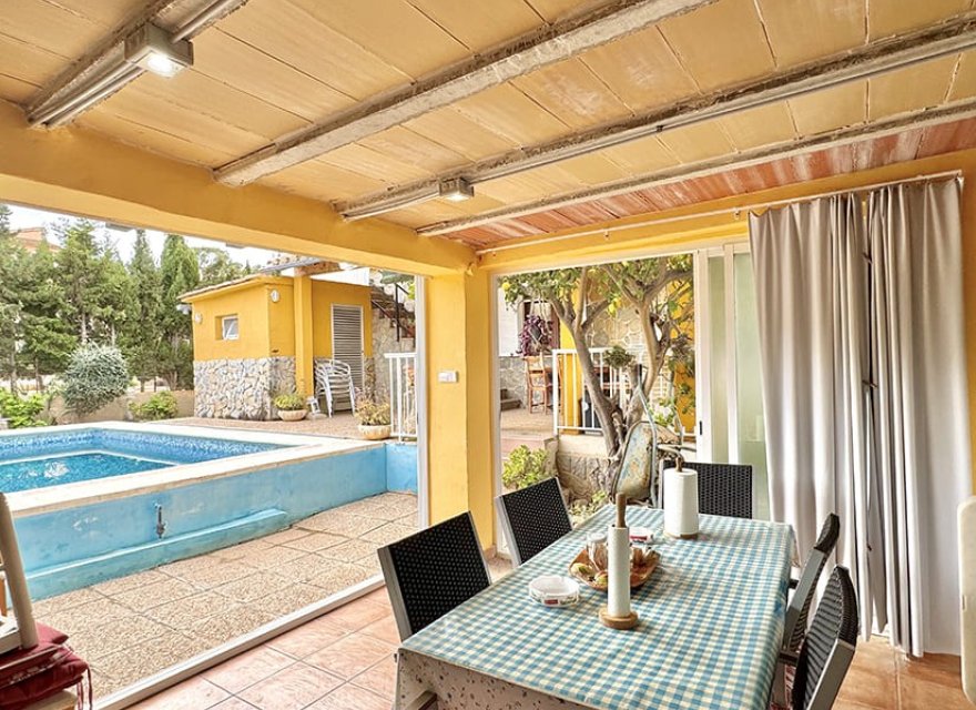 Resale - Villa - El Toro