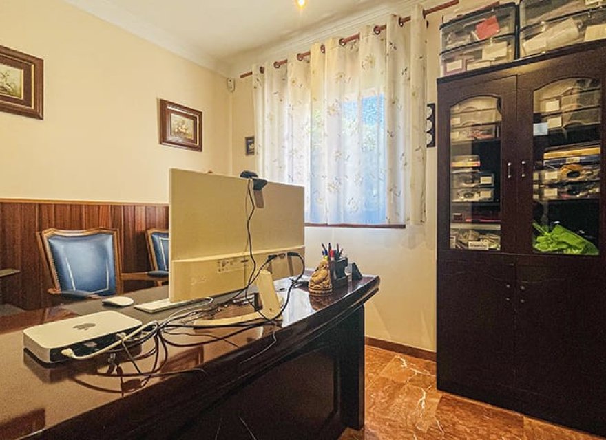 Resale - Villa - El Toro