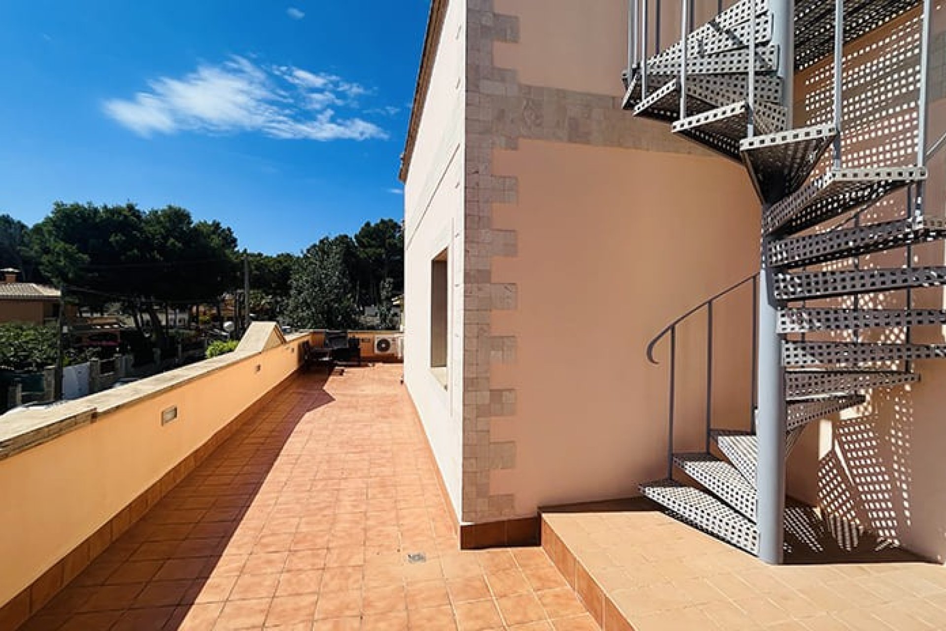 Resale - Villa - El Toro