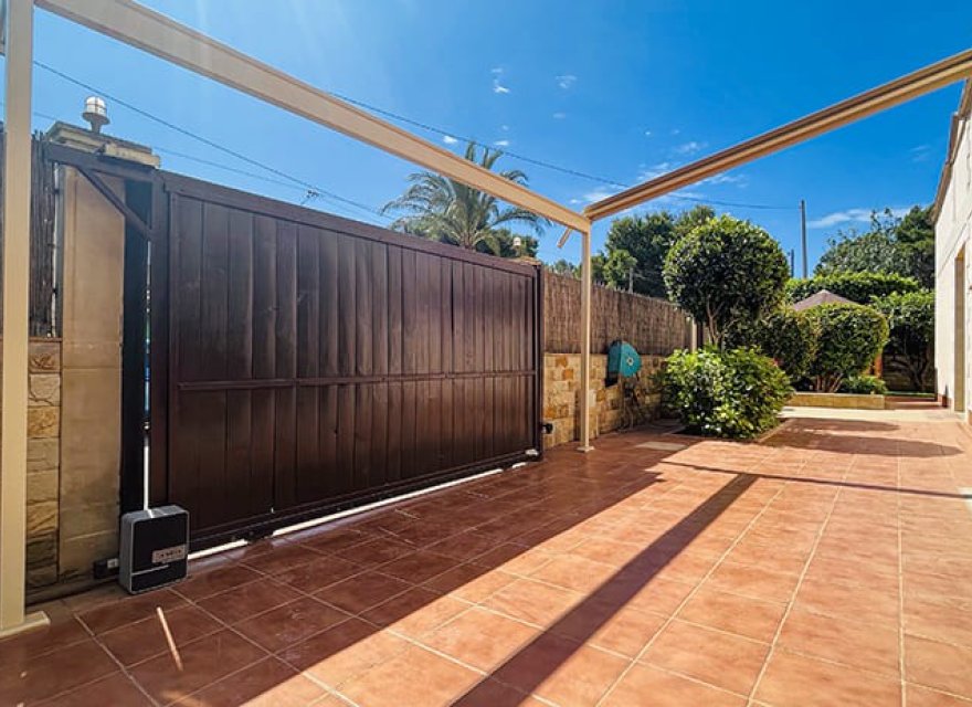 Resale - Villa - El Toro