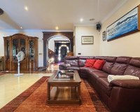 Resale - Villa - El Toro