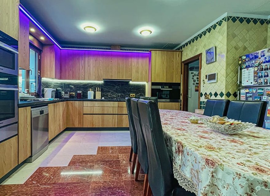 Resale - Villa - El Toro