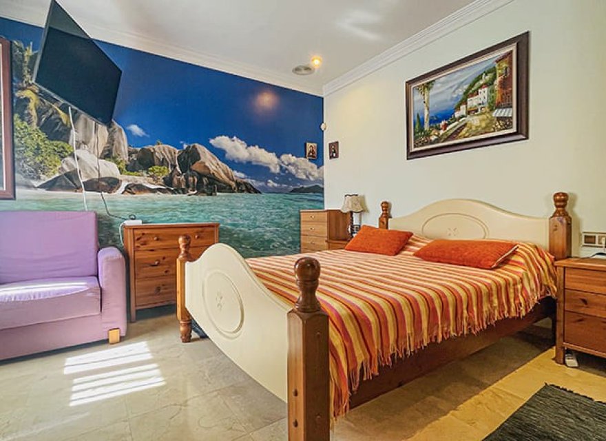 Resale - Villa - El Toro