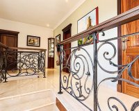 Resale - Villa - El Toro