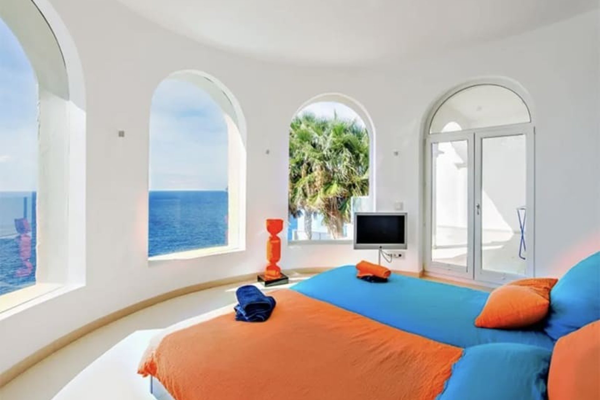 Resale - Villa - El Toro