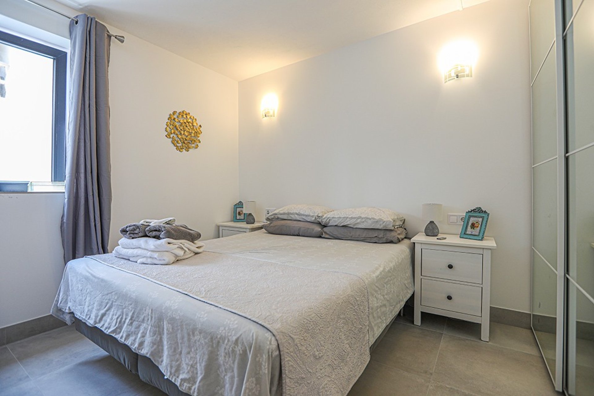 Resale - Villa - El Toro