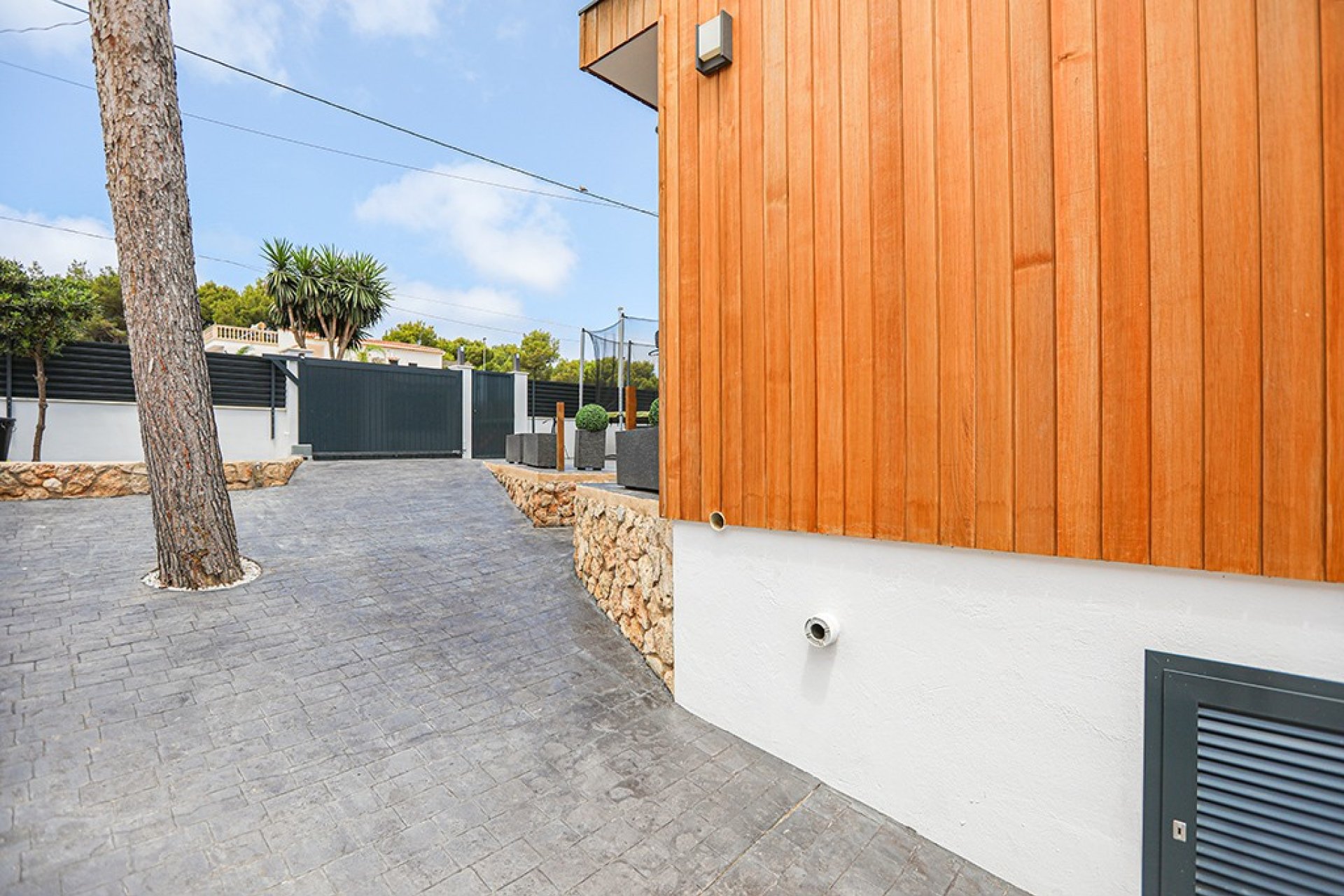 Resale - Villa - El Toro