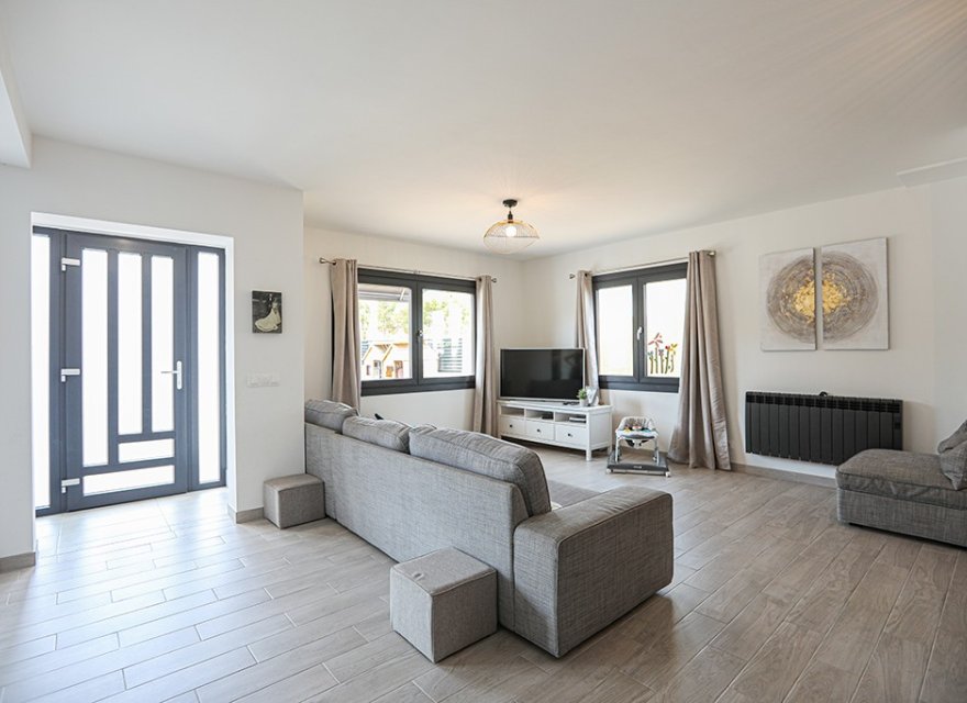 Resale - Villa - El Toro