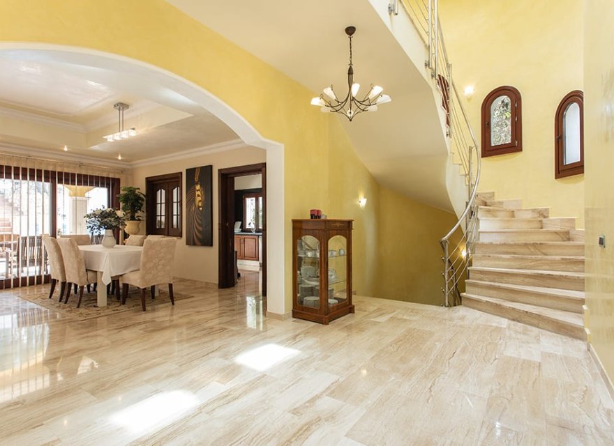 Resale - Villa - El Toro