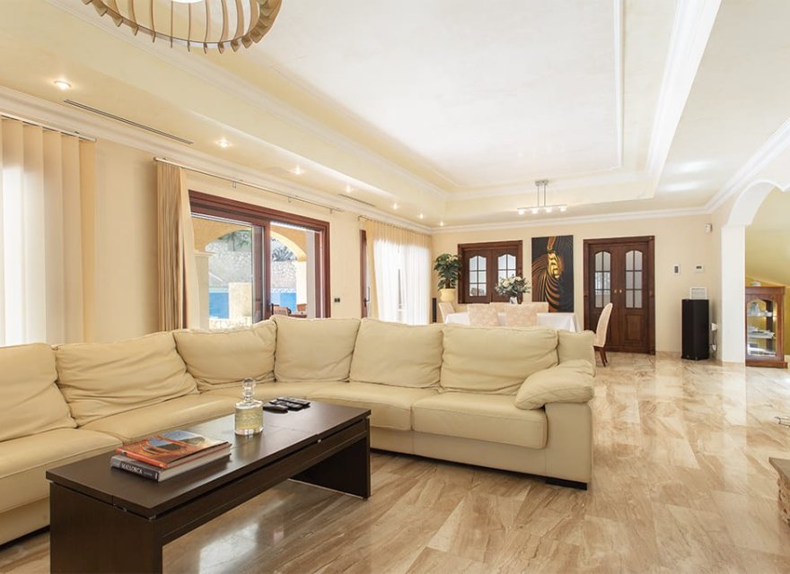 Resale - Villa - El Toro